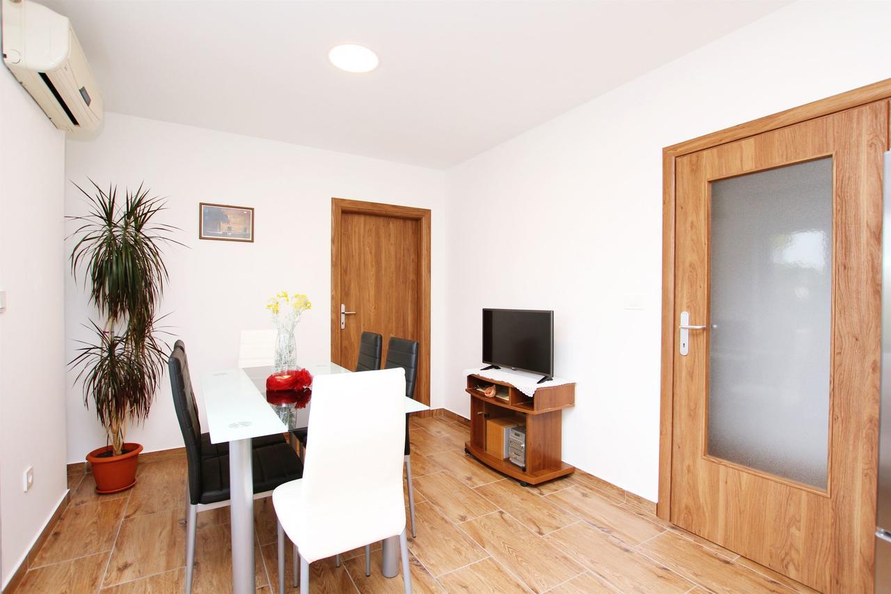 Apartment Anica Trogir Eksteriør bilde